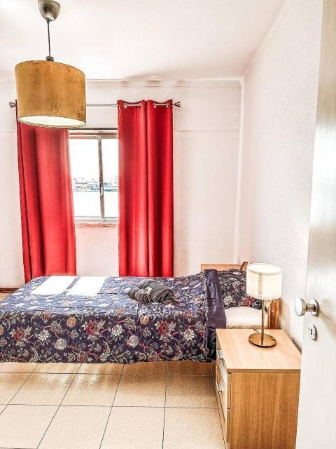 Golden Place - Seixal Apartment *